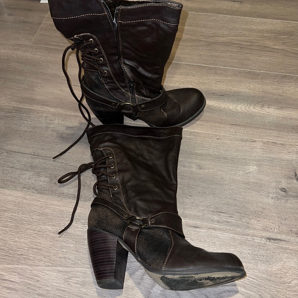 Mudd heel boots